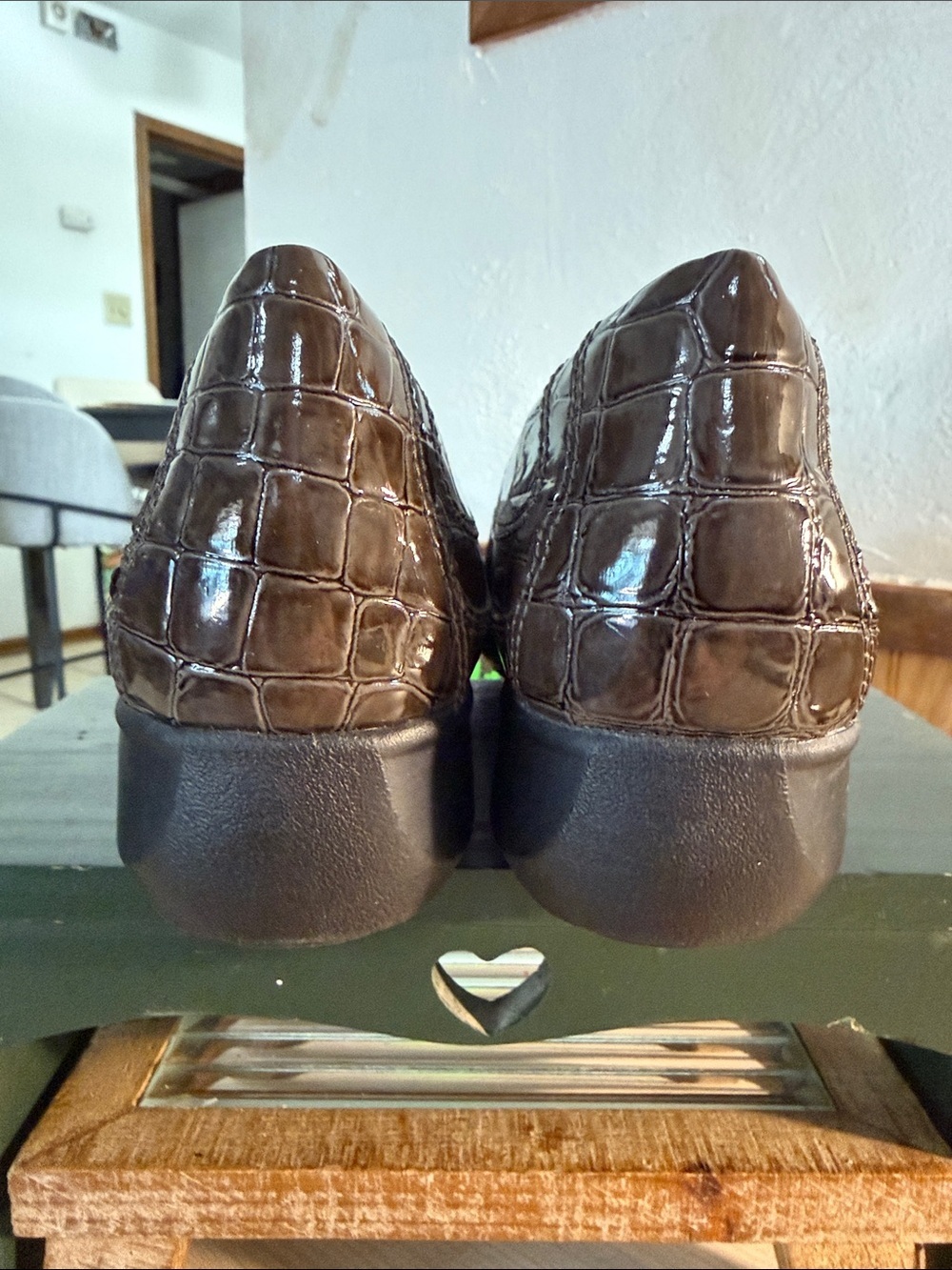 Clark’s Patent Leather Brown Croc-Embossed Slip-On Loafers - Picture 5 of 9
